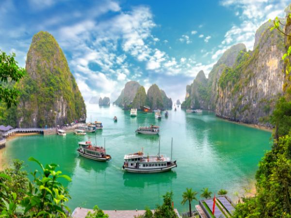 Vietnam Holidays 2022