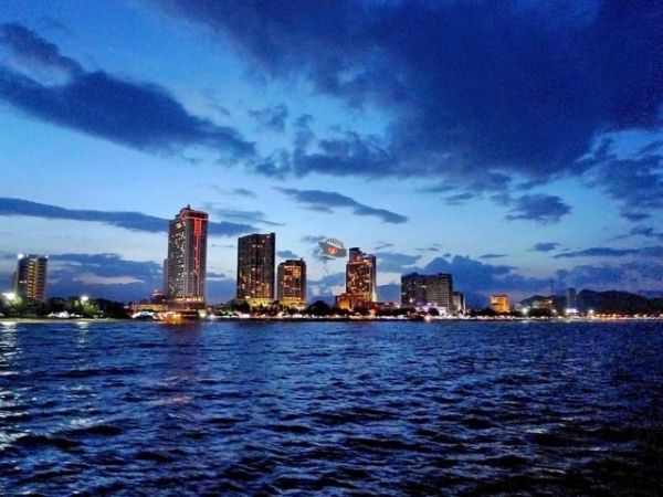 Nha Trang Emperor Cruise Sunset Tour